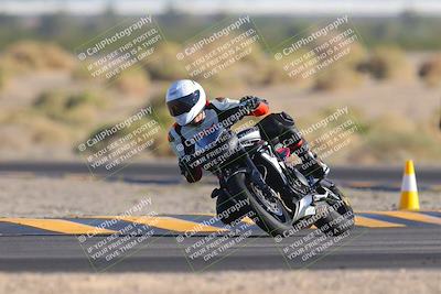 media/Nov-06-2023-Moto Forza (Mon) [[ce023d0744]]/3-Intermediate Group/Session 5 (Turn 4)/